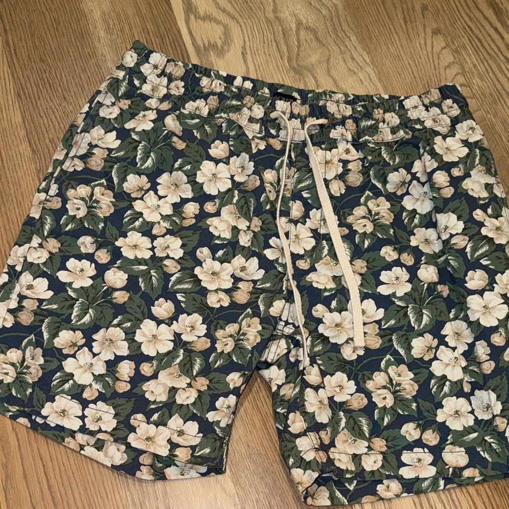 J. Crew Reade 7” Lightweight Drawstring Shorts